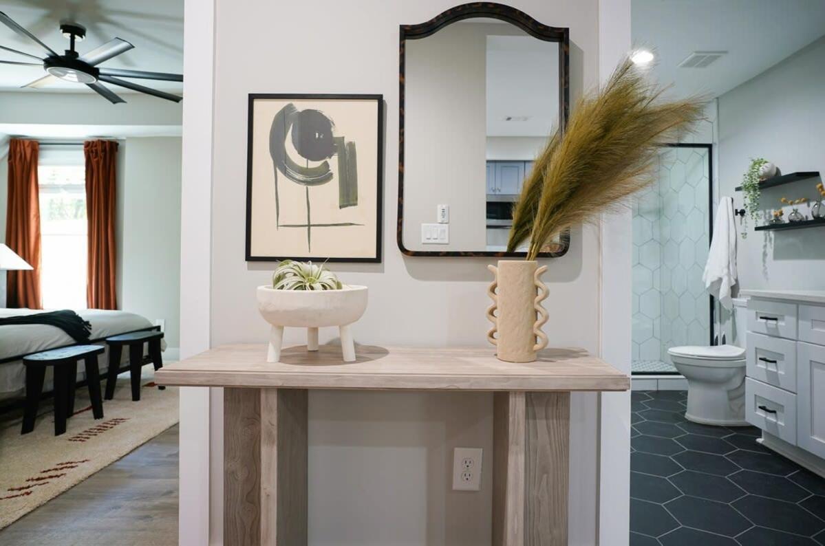 Gemini Landing Apartment